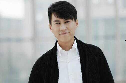 靳东爆料娱乐圈事件视频,揭秘明星背后的真实故事  第1张