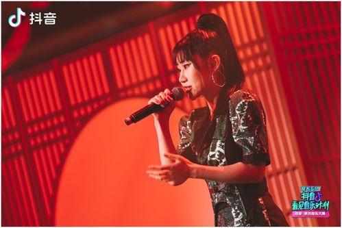 张晓涵爆料李易峰视频,真相与争议并存  第1张